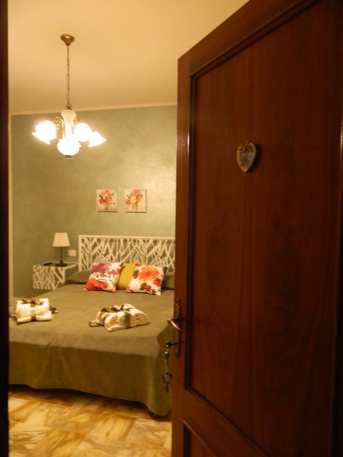 Affittacamere Casa Mac & Rose San Quirico dʼOrcia Eksteriør bilde