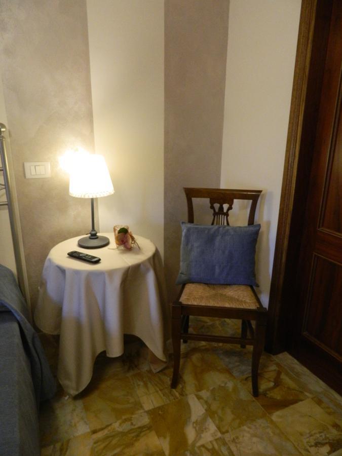 Affittacamere Casa Mac & Rose San Quirico dʼOrcia Eksteriør bilde